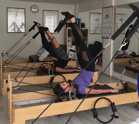 Grup Pilates Dersleri